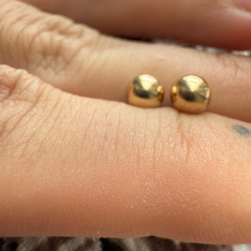 Vintage 14K Marked Stamped Yellow Gold Jewelry Ball Bead Stud Earrings + Backs - Picture 7 of 15